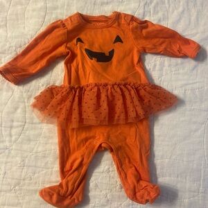 10/$20 CHRISTMAS SALE! Carter's Orange Baby Onesie with Pumpkin Design